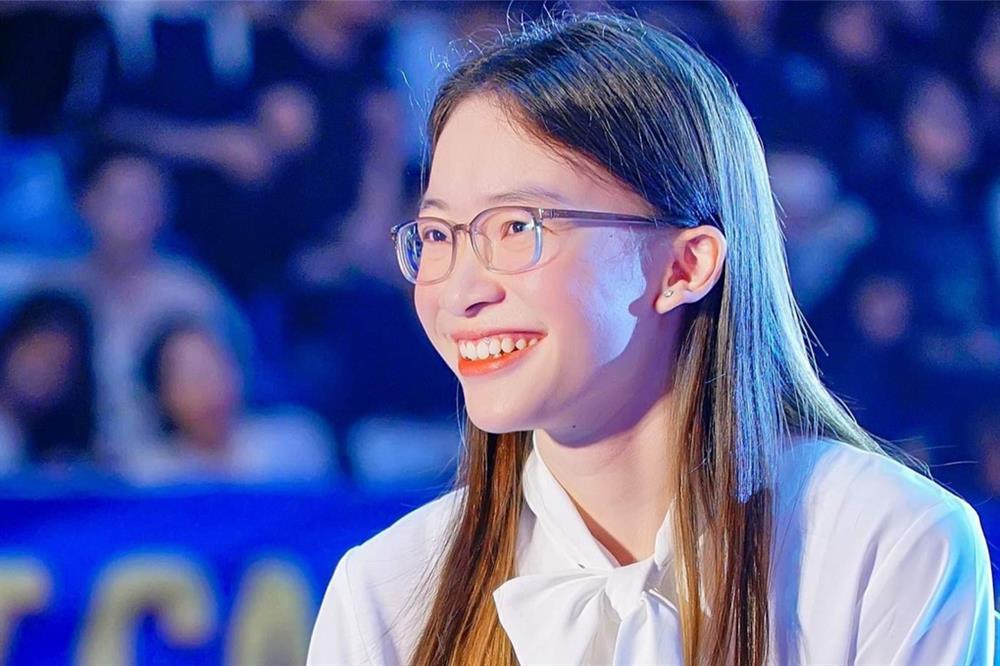 Nữ sinh vừa học vừa làm, trong 3 năm trở thành thủ khoa tốt nghiệp xuất sắc-2