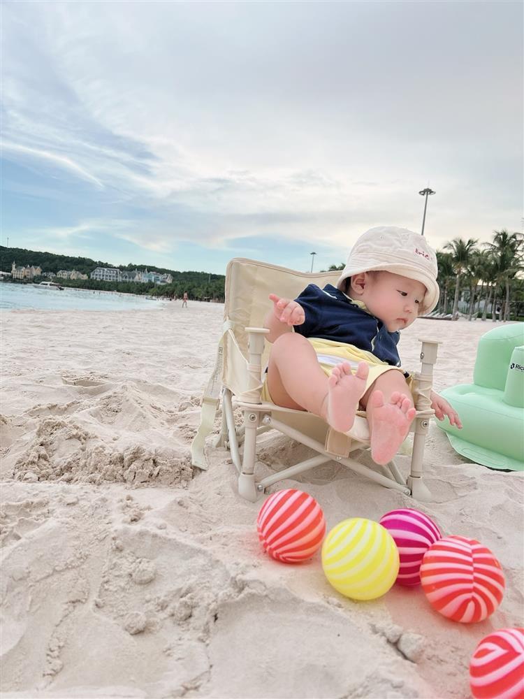 Bà xã Quý Bình tiết lộ bản thân thay đổi sau khi cưới, thấy may mắn khi được chồng hậu thuẫn-4