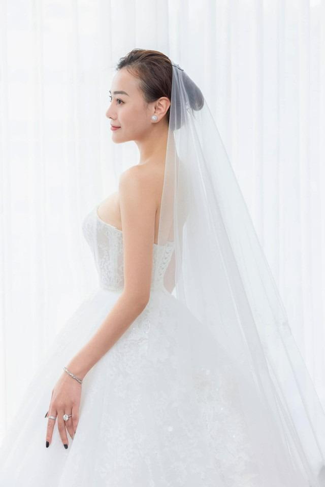 Shark Bình - Phương Oanh trước thềm đám cưới: Cô dâu bất ngờ lộ thông tin mang thai 2 tháng-2