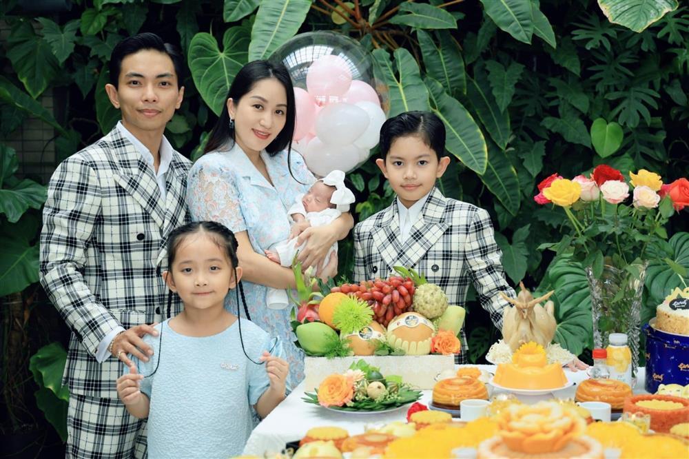 Tên thật con gái út nhà Phan Hiển - Khánh Thi được hé lộ, hóa ra liên quan một người đặc biệt-1