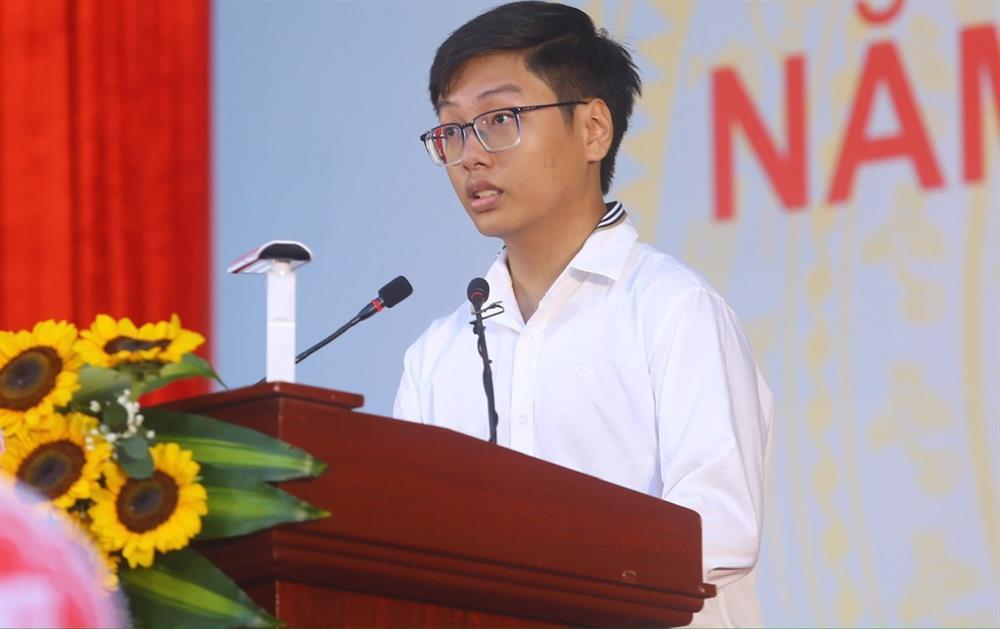 Chủ nhân Huy chương vàng Olympic hóa ngược dòng chọn sư phạm-1