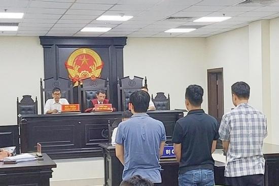 Vụ 3 công an bắn dê của dân: Bị hại xin miễn trách nhiệm hình sự cho các bị cáo