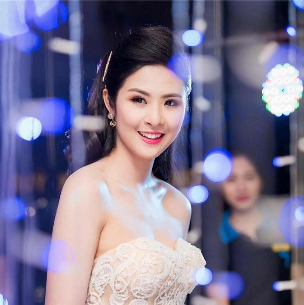 Nhìn lại phần thi trả lời ứng xử của các Hoa hậu Việt Nam hơn 10 năm qua-1
