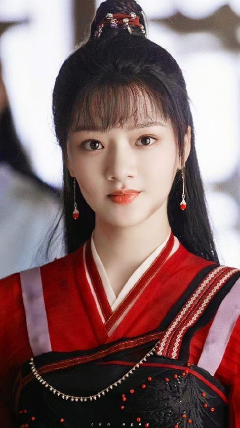 Rời xa Tiêu Chiến sau Ngọc Cốt Dao, Nhậm Mẫn bị bắt gặp tay trong tay tình tứ với tình mới-4