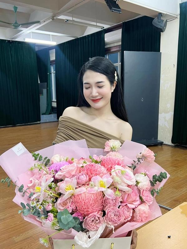 Lần đầu đóng cảnh nóng phim VTV, nữ sinh năm 3: Tôi khá áp lực-8