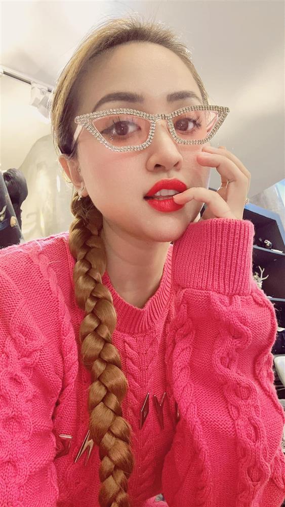 Màn biến hóa khi tắc kè lúc nàng thơ của Vân Hugo trước show Chị Đẹp Đạp Gió Rẽ Sóng-7