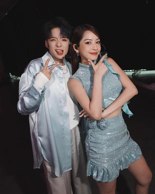 Fan bắt gặp Chi Pu và Amber sử dụng đồ đôi khi đi chơi riêng-1