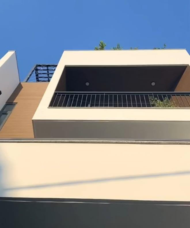 Diễn viên Ngọc Thuận xây nhà mới sau 9 tháng cưới vợ trẻ kém 18 tuổi-2