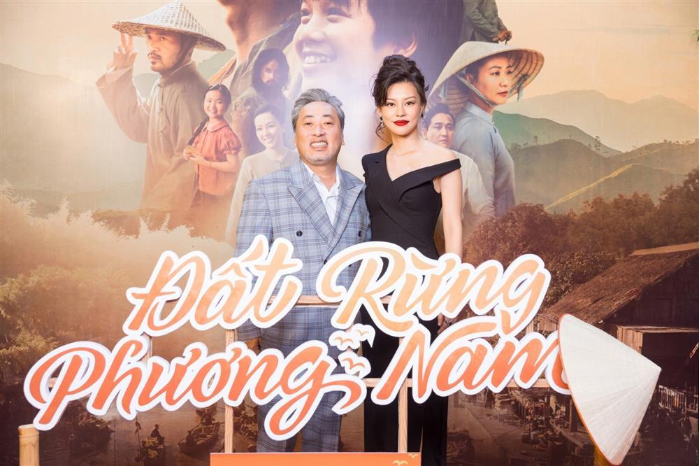 Nguyễn Quang Dũng nhiều lần gọi vợ ơi khi không thấy Bùi Lan Hương đứng cạnh-9