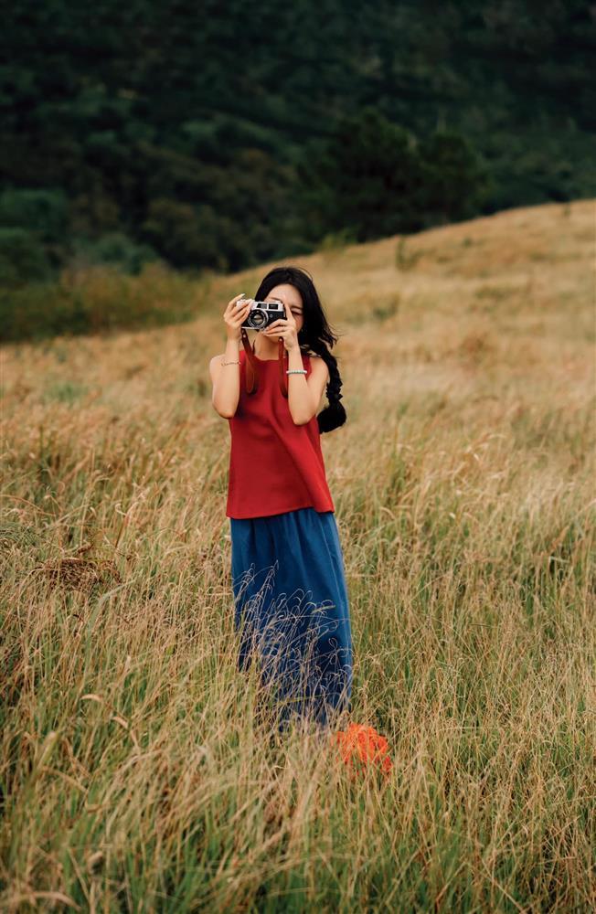 Đồi cỏ dại ngả vàng thành điểm chụp ảnh đẹp ngất ngây ở Đà Lạt-2