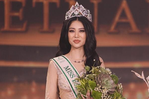 Nhan sắc đời thường của cô gái Việt kiều đăng quang Hoa hậu Trái Đất Việt Nam-19