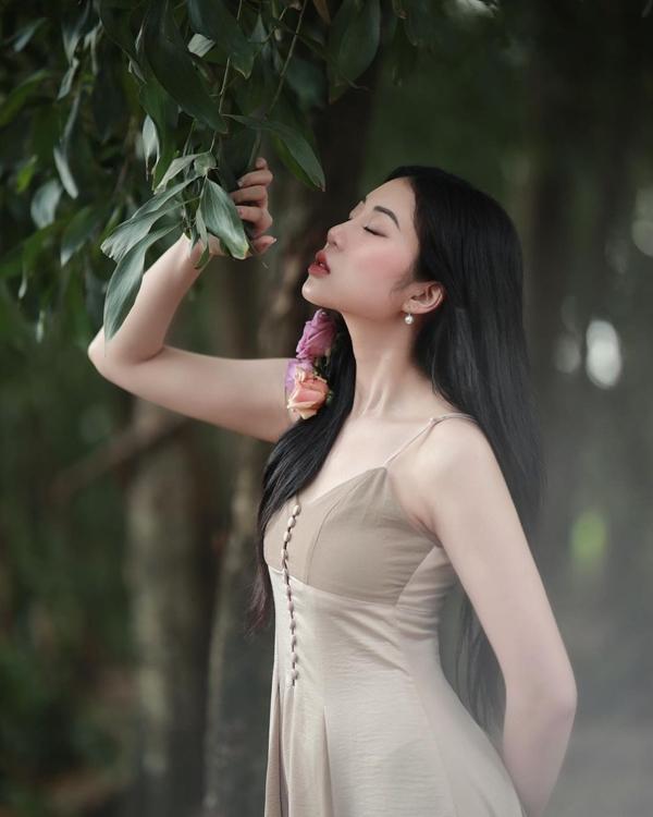 Nhan sắc đời thường của cô gái Việt kiều đăng quang Hoa hậu Trái Đất Việt Nam-10