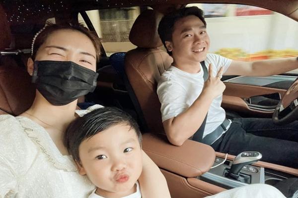 Hòa Minzy bất ngờ được cầu hôn trên sân khấu?-2