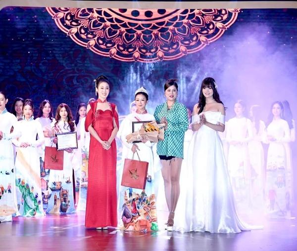 Hồ Yến Nhi - Á Khôi 2 Hoa khôi Áo dài Việt Nam 2022 là ai?-2