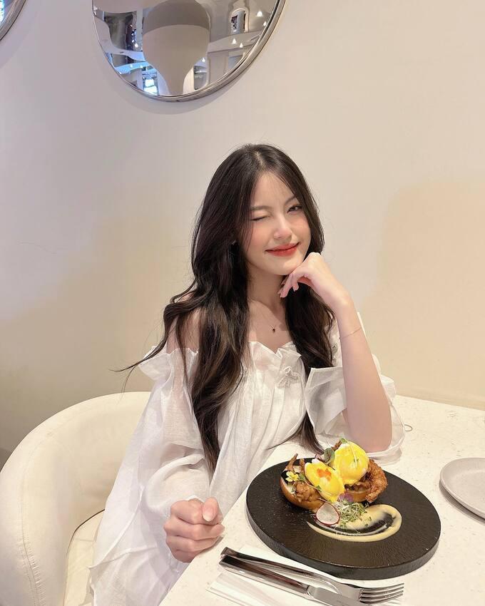 Đời thường như tiểu thư đài các của bạn gái tin đồn HIEUTHUHAI-4