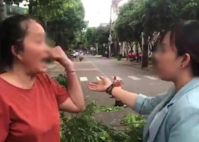 Tát nữ nhân viên công ty môi trường, bị phạt 6,5 triệu đồng-1