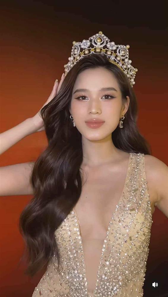 Đỗ Thị Hà chưa từng mắc lỗi phản cảm khi mặc áo mỏng như sương sớm-2