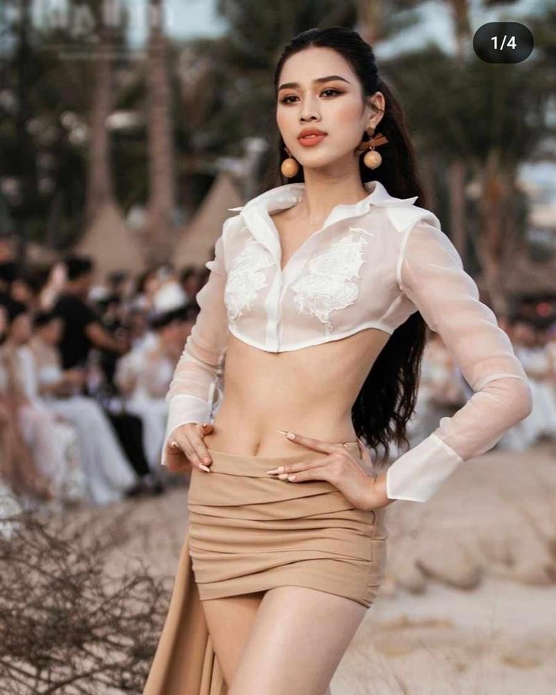 Đỗ Thị Hà chưa từng mắc lỗi phản cảm khi mặc áo mỏng như sương sớm-3