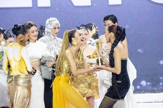 Tranh cãi việc Lê Thu Trang đăng quang The New Mentor