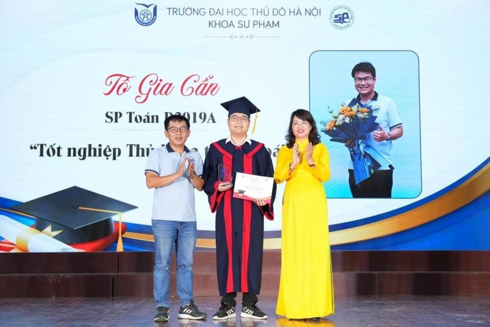 9X tốt nghiệp thủ khoa khi con gái vừa vào lớp 1-3