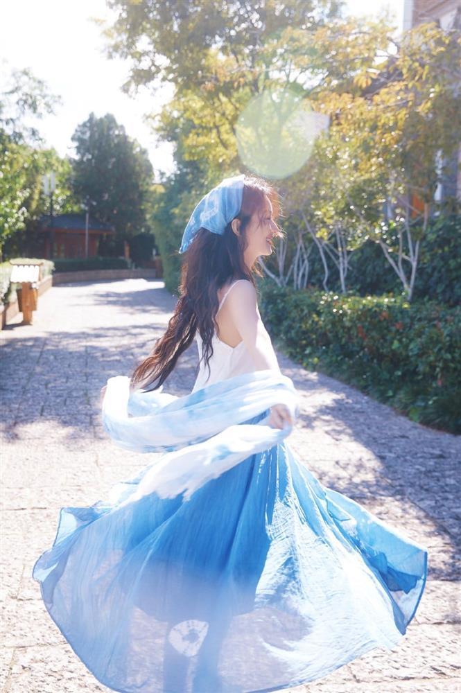 Triệu Lệ Dĩnh đón sinh nhật tuổi 36 bên hội bạn thân, gây sốc vì visual càng ngày càng đẹp-11