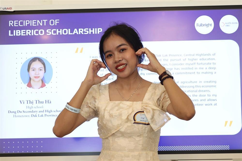 Nghe lời mẹ dạy đừng vội lấy chồng, cô gái Nùng tiến thẳng vào đại học-1