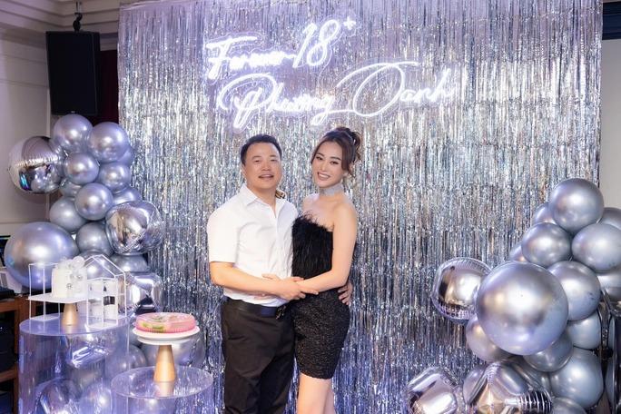 Phương Oanh phản ứng ra sao sau khi được gọi là mẹ bầu?-4