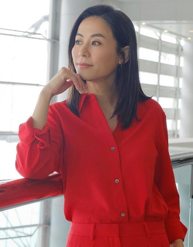 Tuyên Huyên sống độc thân, giàu có ở tuổi 53-3