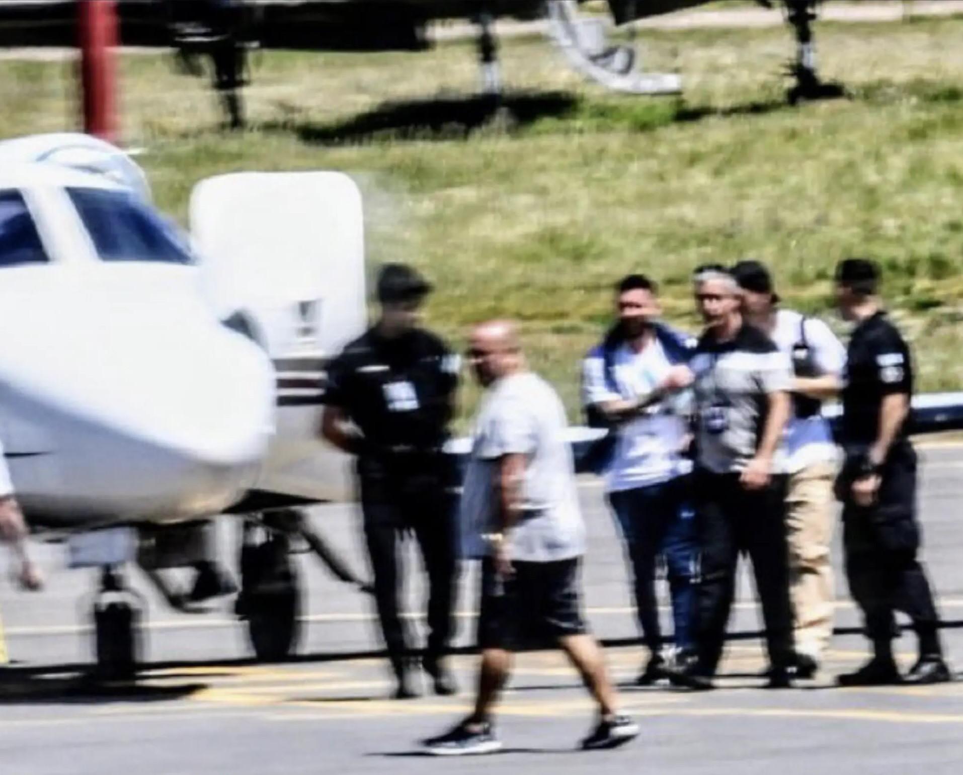 Messi rời tuyển Argentina, bay gấp về quê làm điều xúc động-1