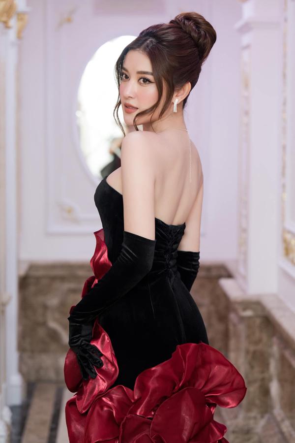 Á hậu đăng quang Hoa hậu Việt Nam gần 1 thập kỷ vẫn quyến rũ với da đẹp như lụa-6