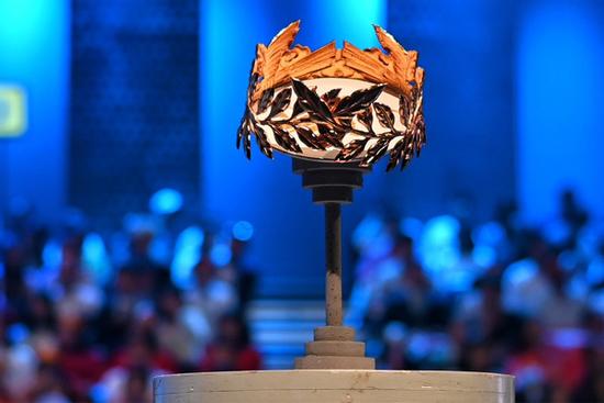 'Đường Lên Đỉnh Olympia' đổi luật chơi, nữ sinh đầu tiên giành vòng nguyệt quế