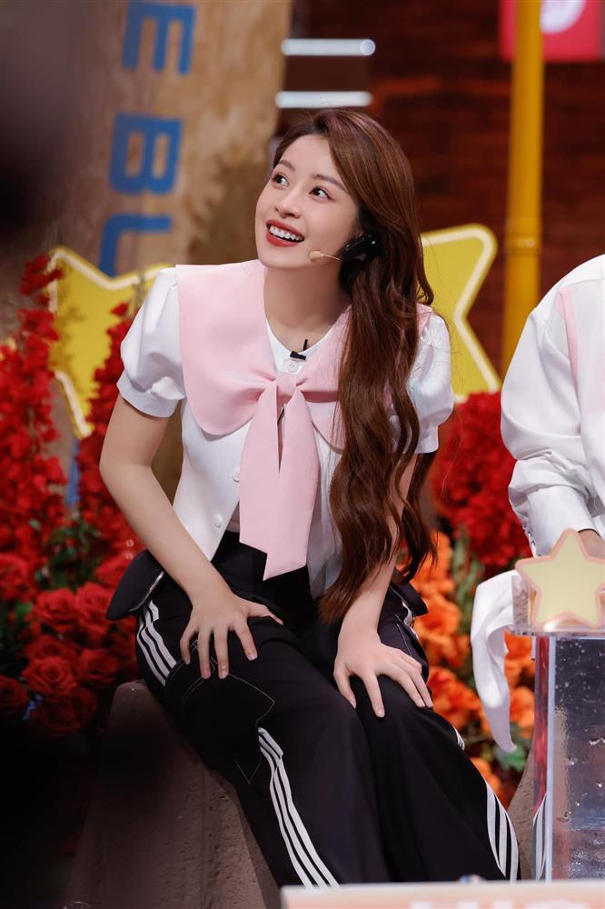 Nhan sắc Chi Pu gây sốt tại gameshow Trung Quốc-5