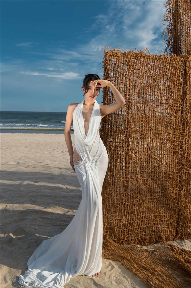 Vì sao kiểu váy đơn giản nuột nà này được lòng nhiều sao Việt đến thế?-4