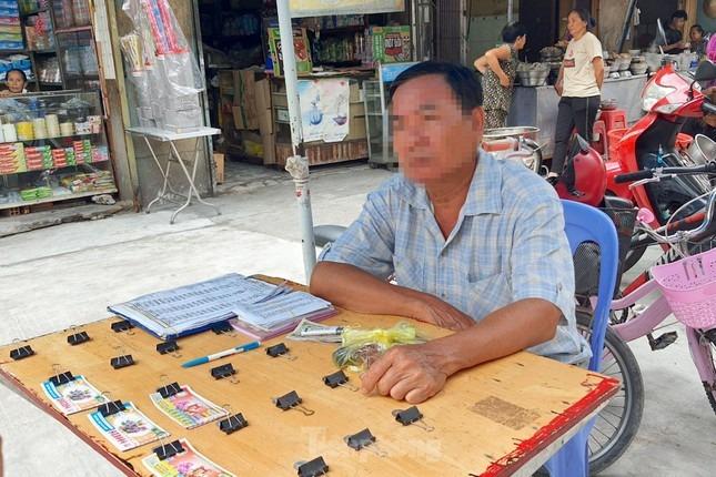 Hãi hùng lời kể của nhân chứng vụ thanh niên khỏa thân chém 3 người rồi tự sát ở TPHCM-2