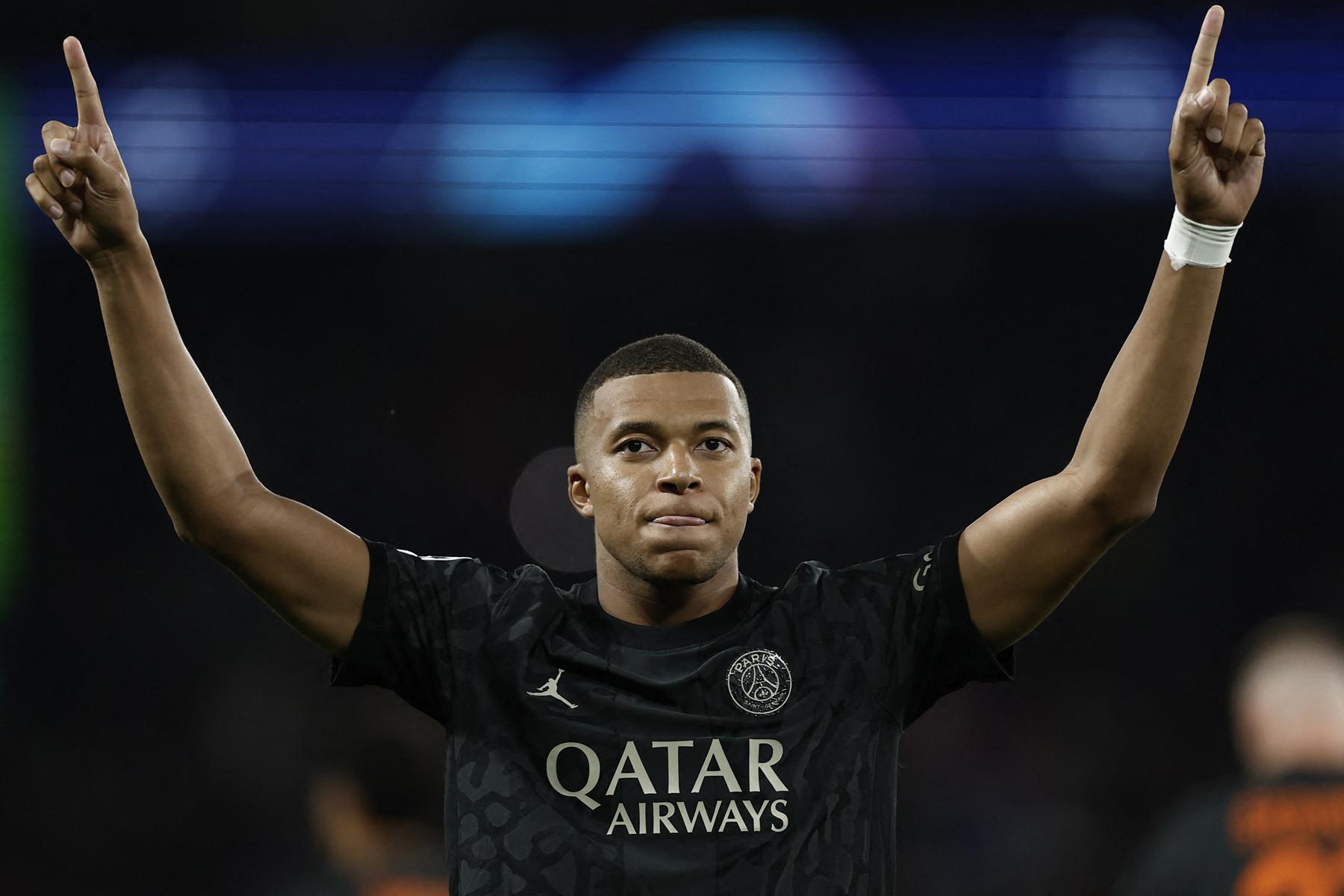 Top 11 cầu thủ kiếm tiền 2023: Ronaldo và Messi áp đảo-9