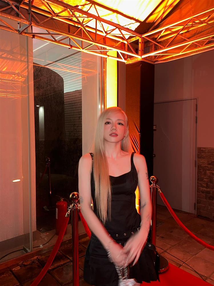 Phương Ly dạo này bỗng hóa Rosé Việt Nam nhờ đổi màu tóc-6