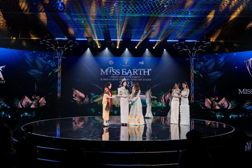 Cuộc thi Hoa hậu Trái đất trở lại Việt Nam sau 12 năm-2