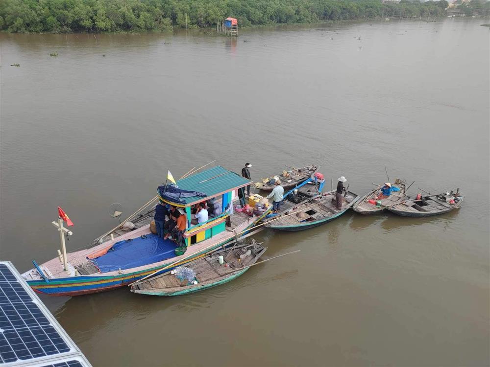 Tìm thấy thi thể thanh niên nhảy cầu sau khi cãi nhau với bạn gái-1