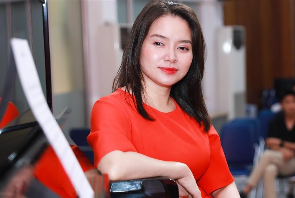 Ồn ào học trò vô ơn, quỵt tiền cô giáo của showbiz Việt-3