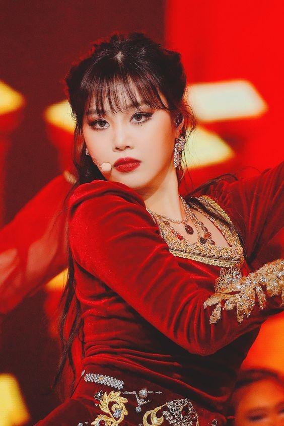 Cựu idol rời nhóm vì bạo lực học đường tái debut solo, dân mạng Hàn giận dữ-2