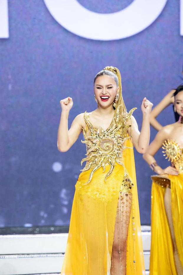 Style thời trang cực chất của quán quân The New Mentor Lê Thu Trang-1