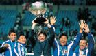 HLV Troussier lọt top 10 nhà cầm quân xuất sắc nhất lịch sử Asian Cup