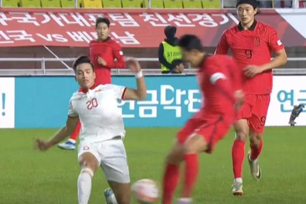 Son Heung-min xin xóa thẻ đỏ cho Bùi Hoàng Việt Anh-2