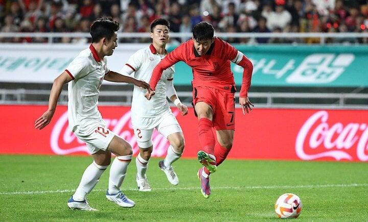 Đội tuyển Việt Nam thua đậm Hàn Quốc-1
