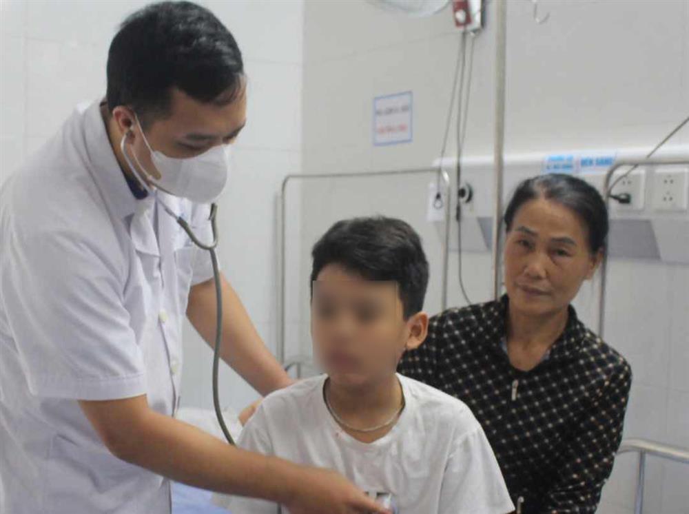 Phạt 80 triệu đồng chủ tiệm bánh khiến 28 học sinh ngộ độc-1