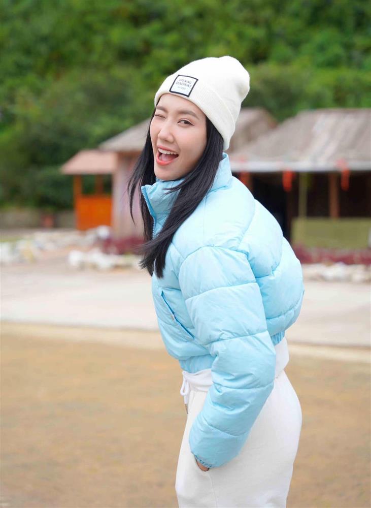 Thúy Ngân như thể sắp ngất trên sóng truyền hình vì giảm 5 ký trong 2 tuần-6