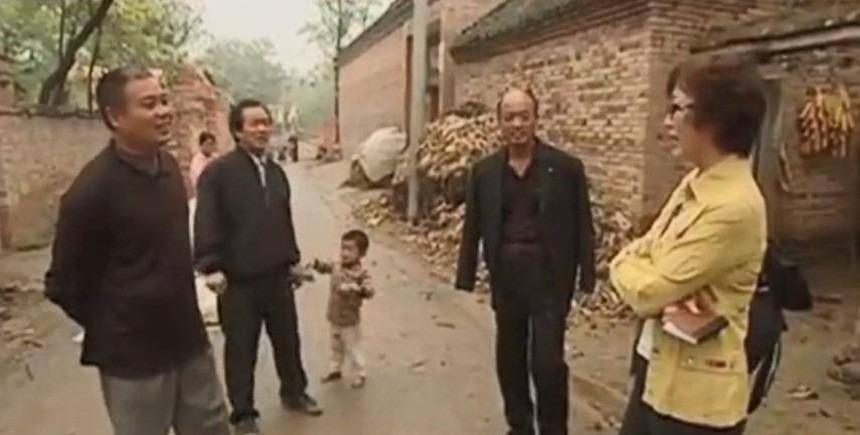 Bí ẩn ngôi làng tóc bạc ở Trung Quốc: Chuyên gia đến điều tra cũng bạc đầu theo-4