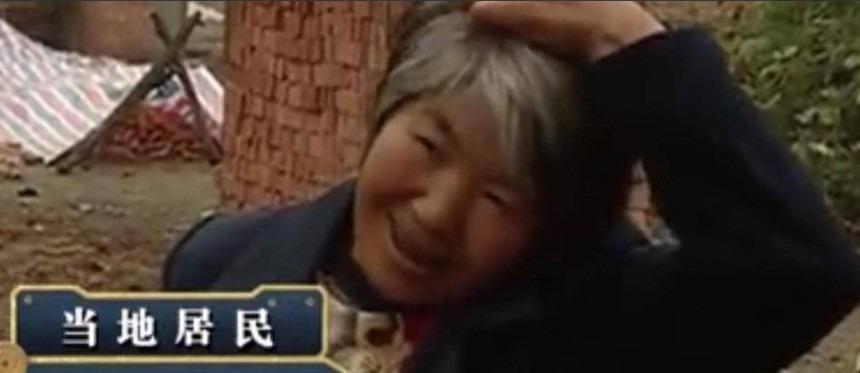 Bí ẩn ngôi làng tóc bạc ở Trung Quốc: Chuyên gia đến điều tra cũng bạc đầu theo-5