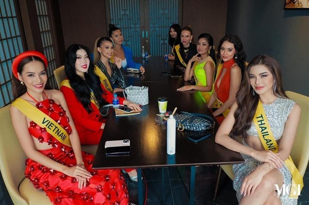 Đại diện Việt Nam lọt top phần thi áo tắm, gây tiếc nuối ở phần phỏng vấn-3