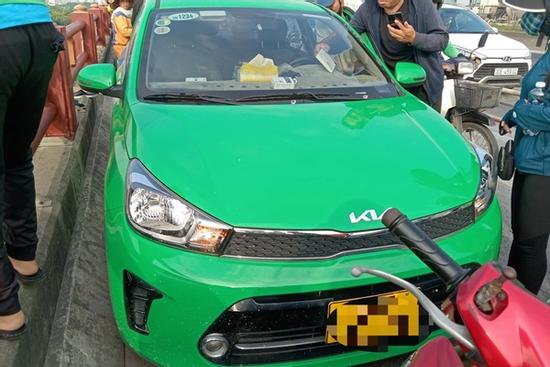Vụ cô gái bị giết tại cửa hàng quần áo: Nghi phạm đã nhảy cầu Thanh Trì